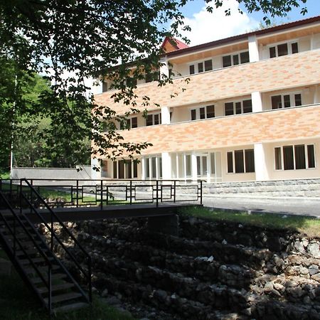 Tsaghkahovit Hotel Tsachkadzor Buitenkant foto